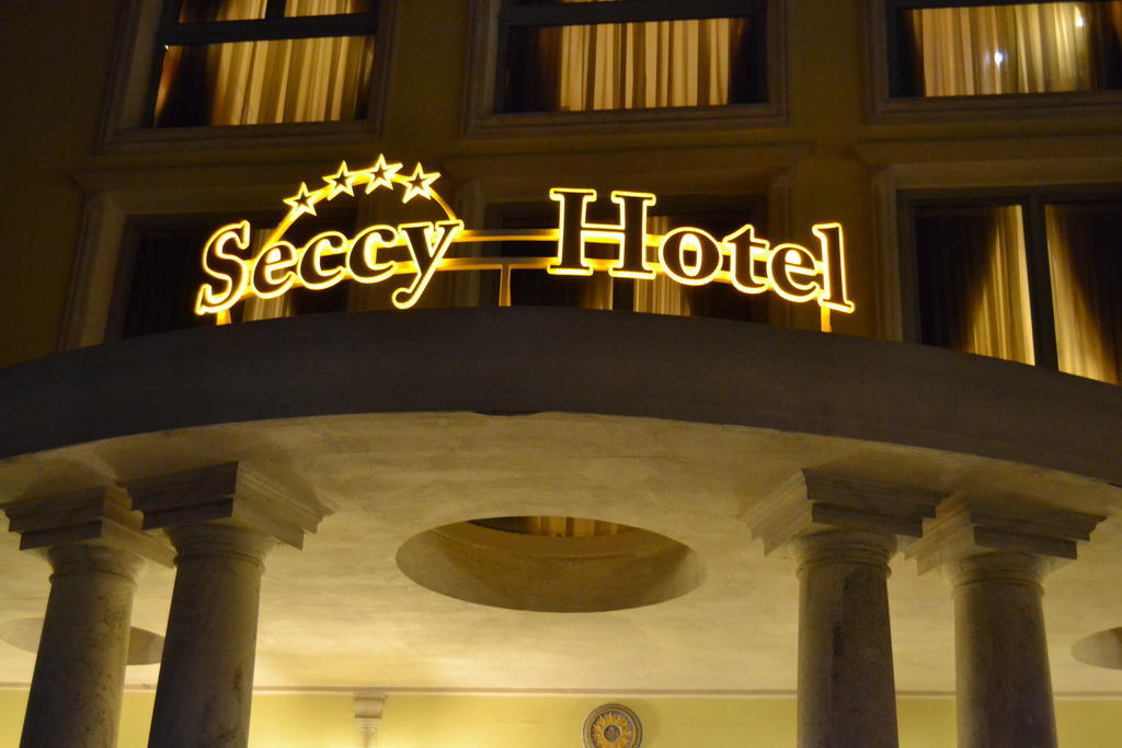 Seccy Hotel Boutique Art & Museum Fiumicino Exteriér fotografie