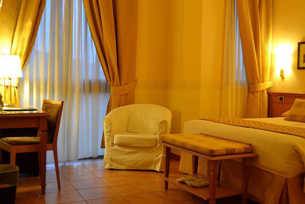 Seccy Hotel Boutique Art & Museum Fiumicino Exteriér fotografie